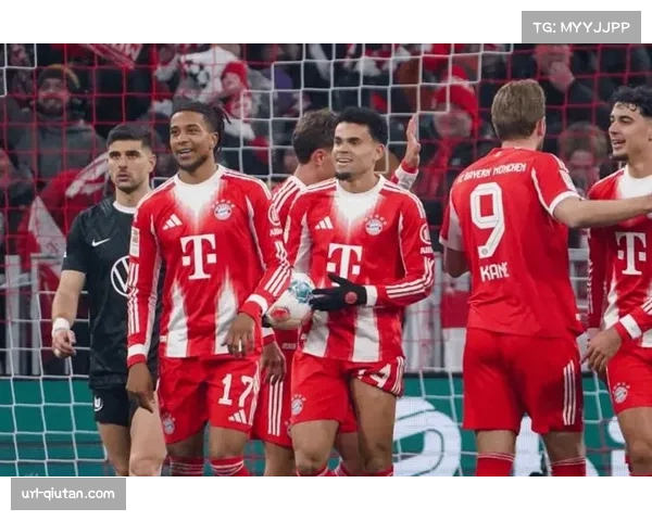 拜仁慕尼黑后卫德利赫特恢复完整合练,有望出战对阵多特的国家德比 拜仁慕尼黑后卫德利赫特恢复完整合练,有望出战对阵多特的国家德比