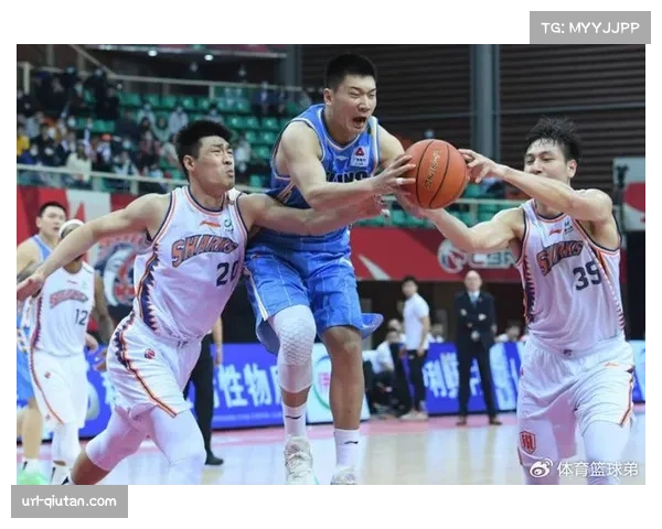 老将向新人传授经验，王牌队的冠军文化传承